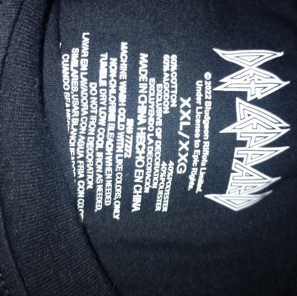 Sleeveless Def Leopard shirt - Picture 2 of 2